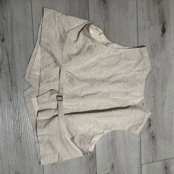 H&M Beige Button-Front Vest - Picture 2 of 2